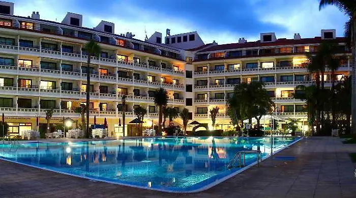 아파르타멘토스 마사루 3*