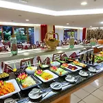 玛萨罗公寓酒店 3*