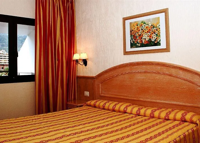 Apartahotel Masaru 3*